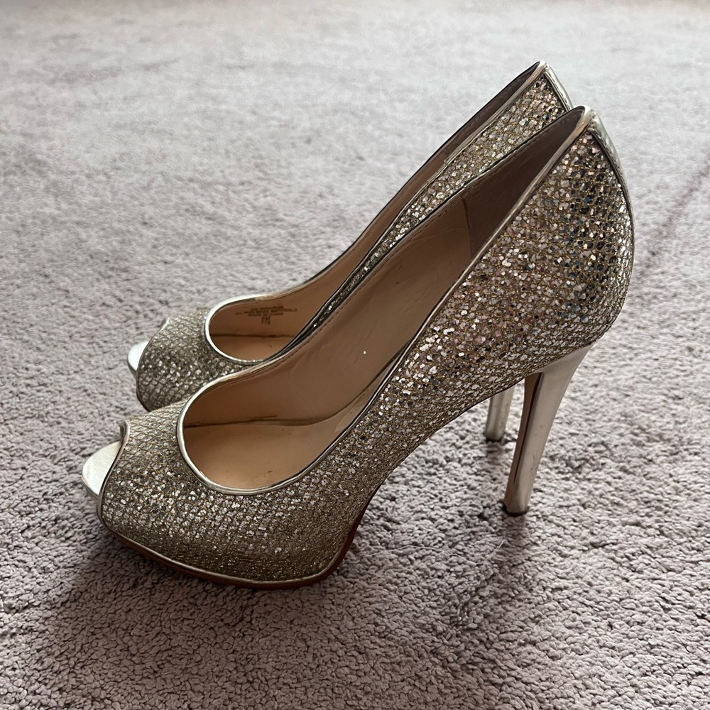 Guess gold glitter peep toe heels